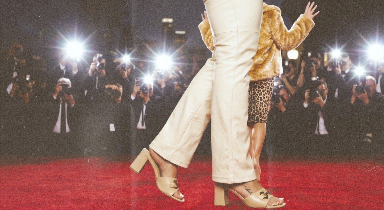 The front row — paparazzi arrival